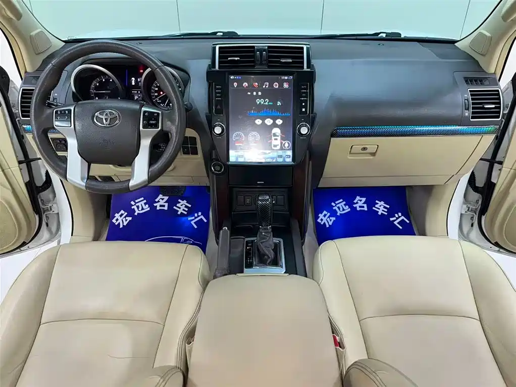 Toyota Prado 2014 4.0L Automatic TX-L фото 7