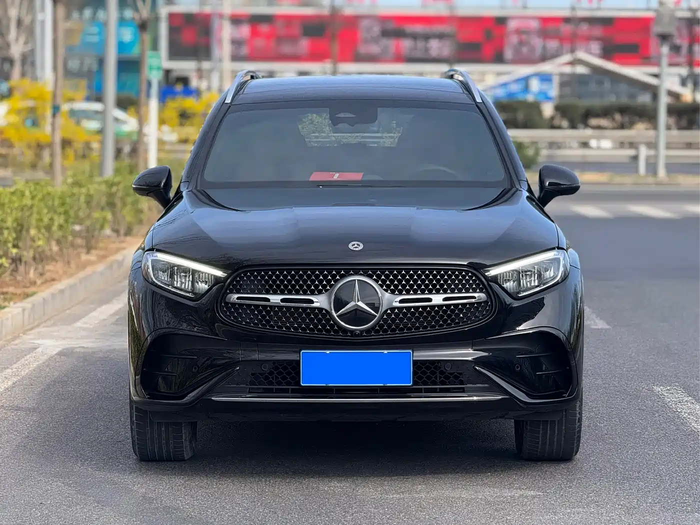 Mercedes-Benz GLC 2024 GLC 260 L 4MATIC Luxury 5-seater фото 2