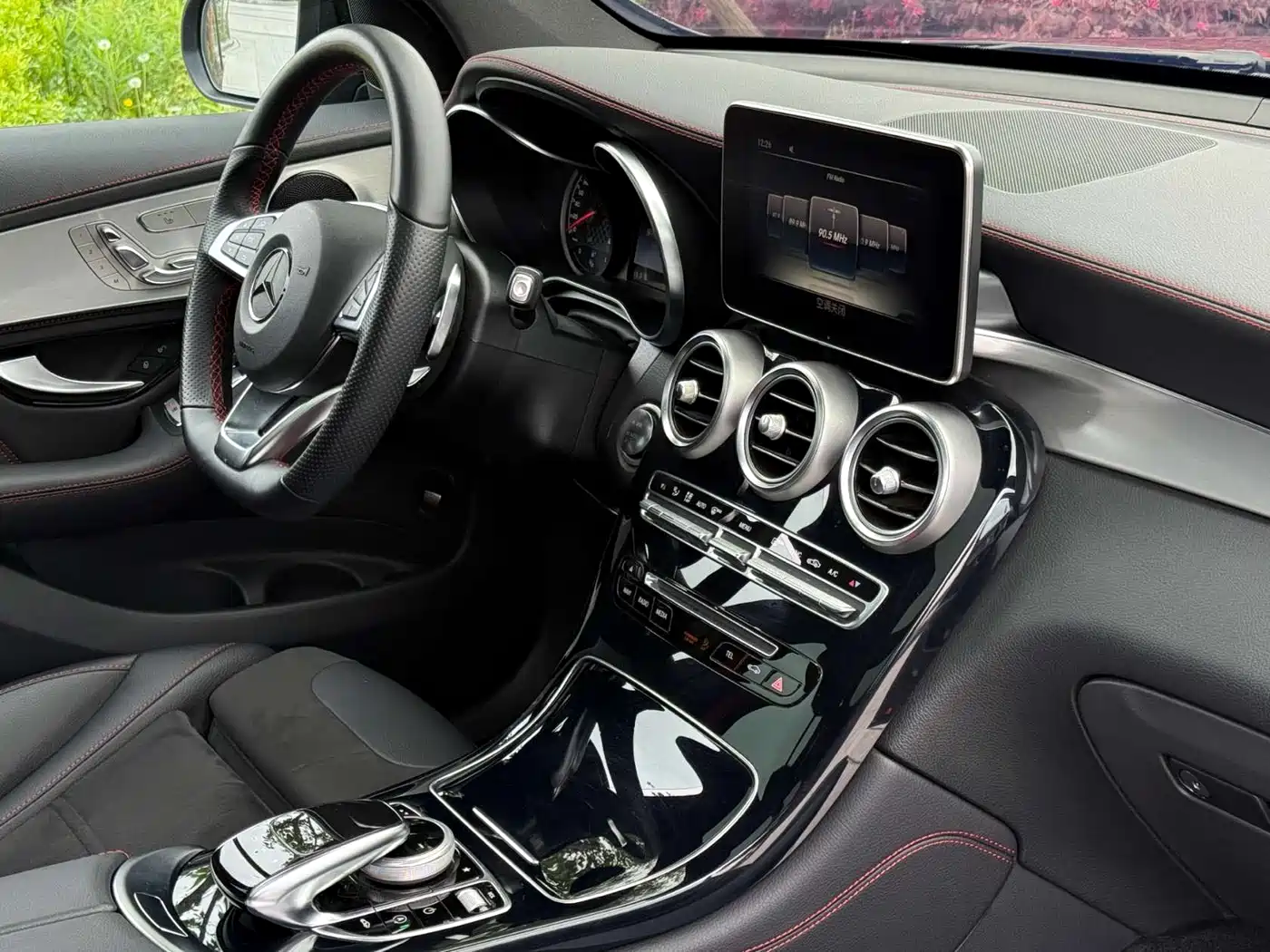 Mercedes-Benz GLC AMG 2017 AMG GLC 43 4MATIC фото 11