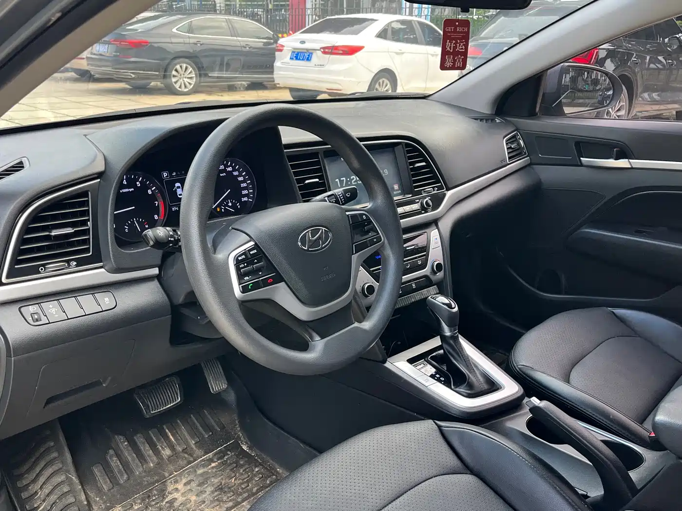Hyundai Elantra 2016 Model 1.6L Automatic Smart Elite фото 16