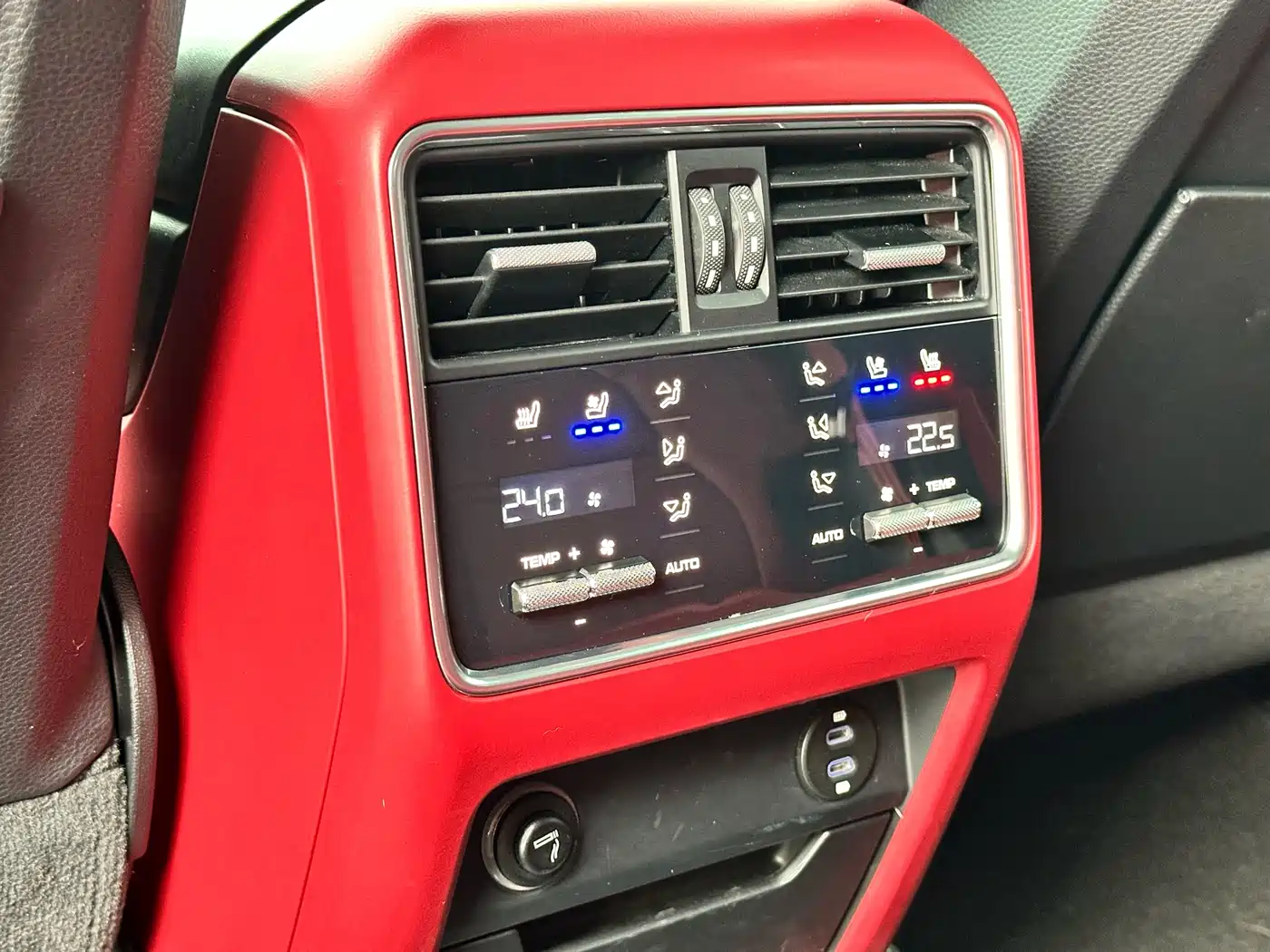 Porsche Cayenne New Energy 2021 Cayenne E-Hybrid 2.0T фото 10