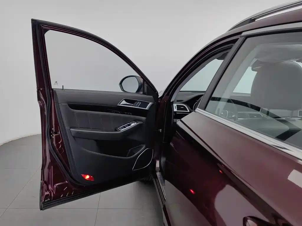 Leopaard CS10 2017 2017 Model 2.0T Automatic Luxury Edition
