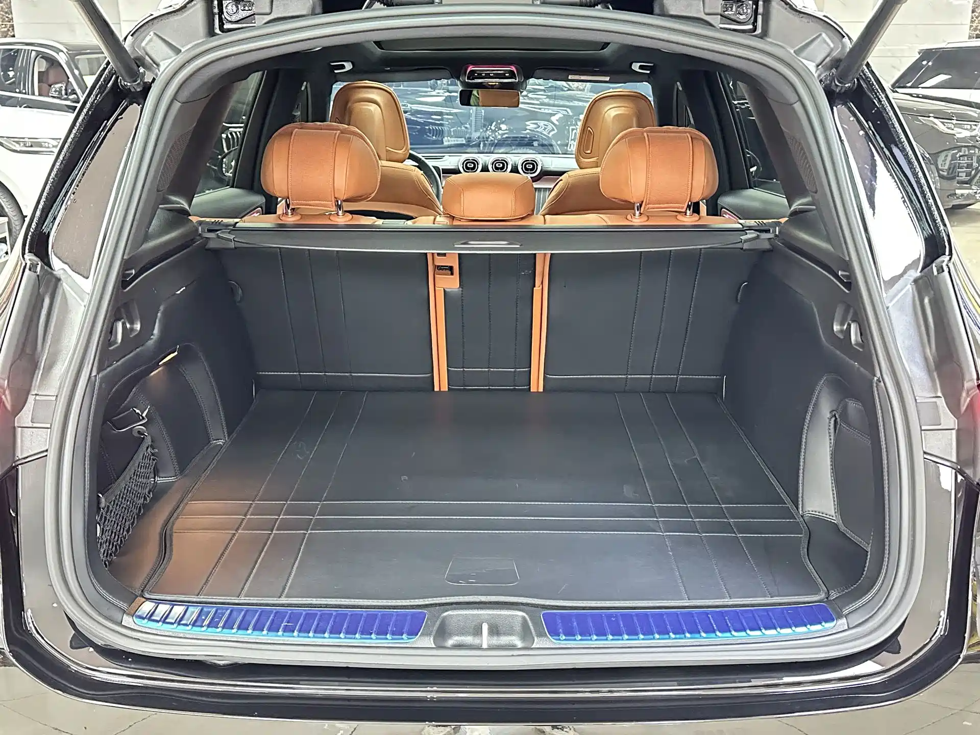 Фото 8 - Mercedes-Benz GLC