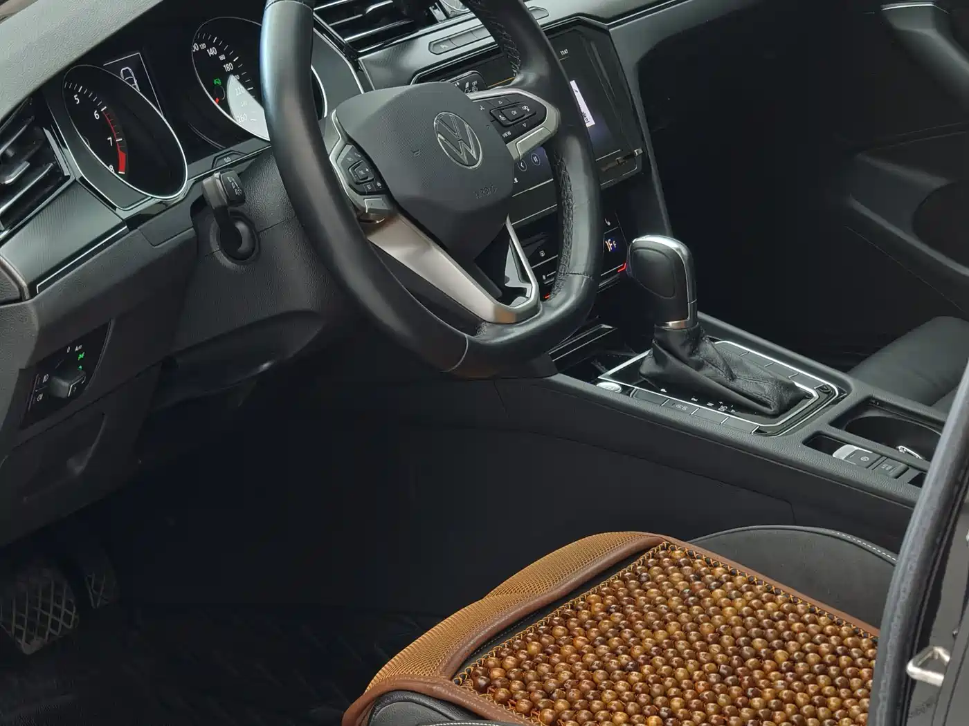 Volkswagen Magotan 2020 330TSI DSG Leading фото 5