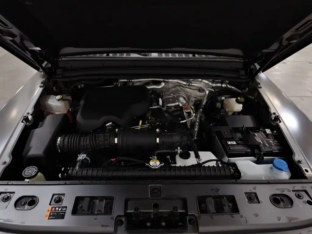 212 T01 2025 2024 2.0T Mechanic