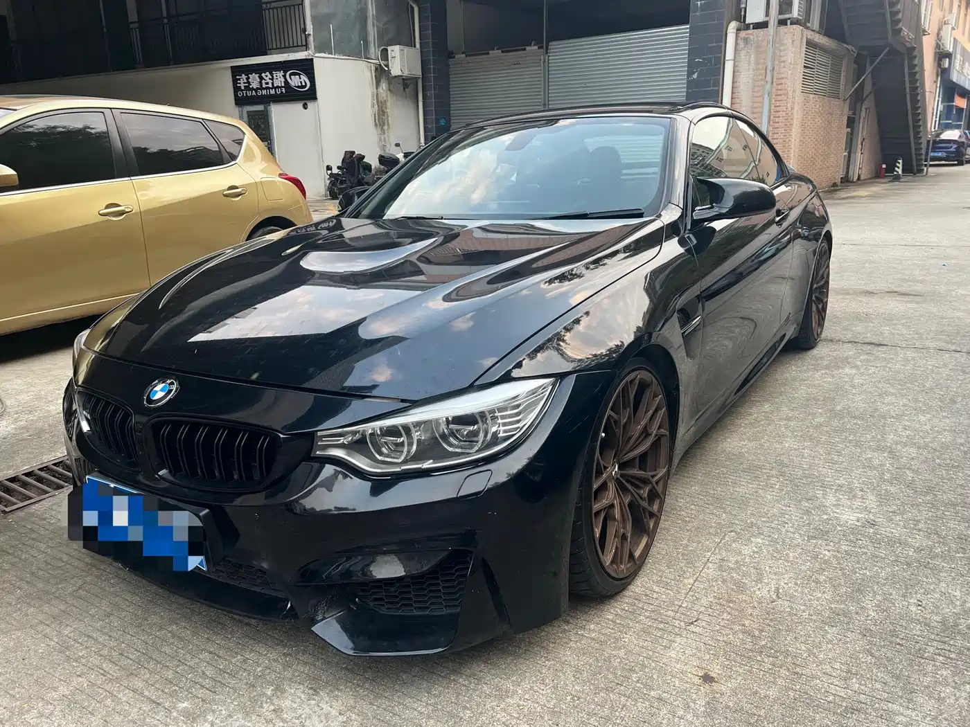 BMW M4 2014 M4 Convertible Coupe