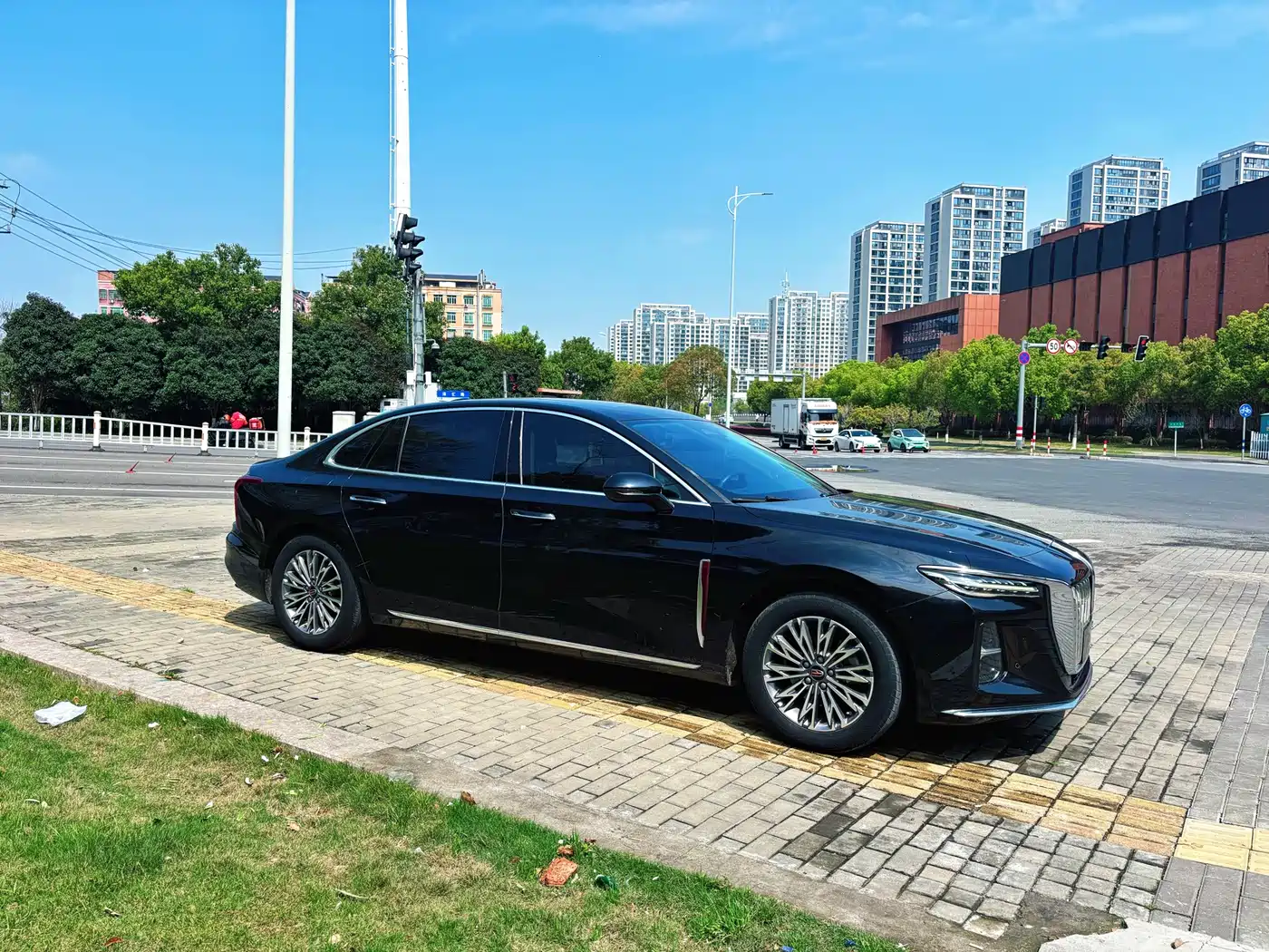 Hongqi HONGQI H5