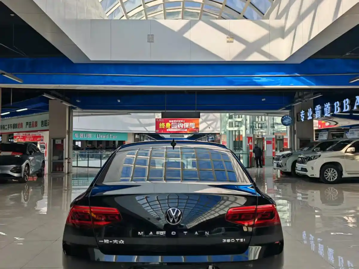 Volkswagen Magotan 2020 330TSI DSG Leading фото 8