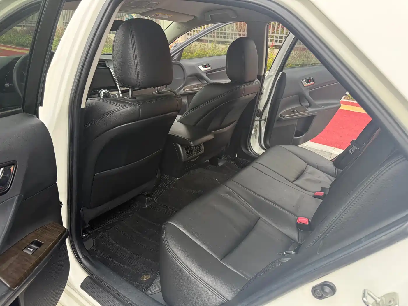 Toyota Reiz 2013 2.5S Elite Edition фото 9