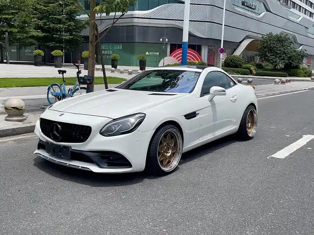MERCEDES-BENZ SLC