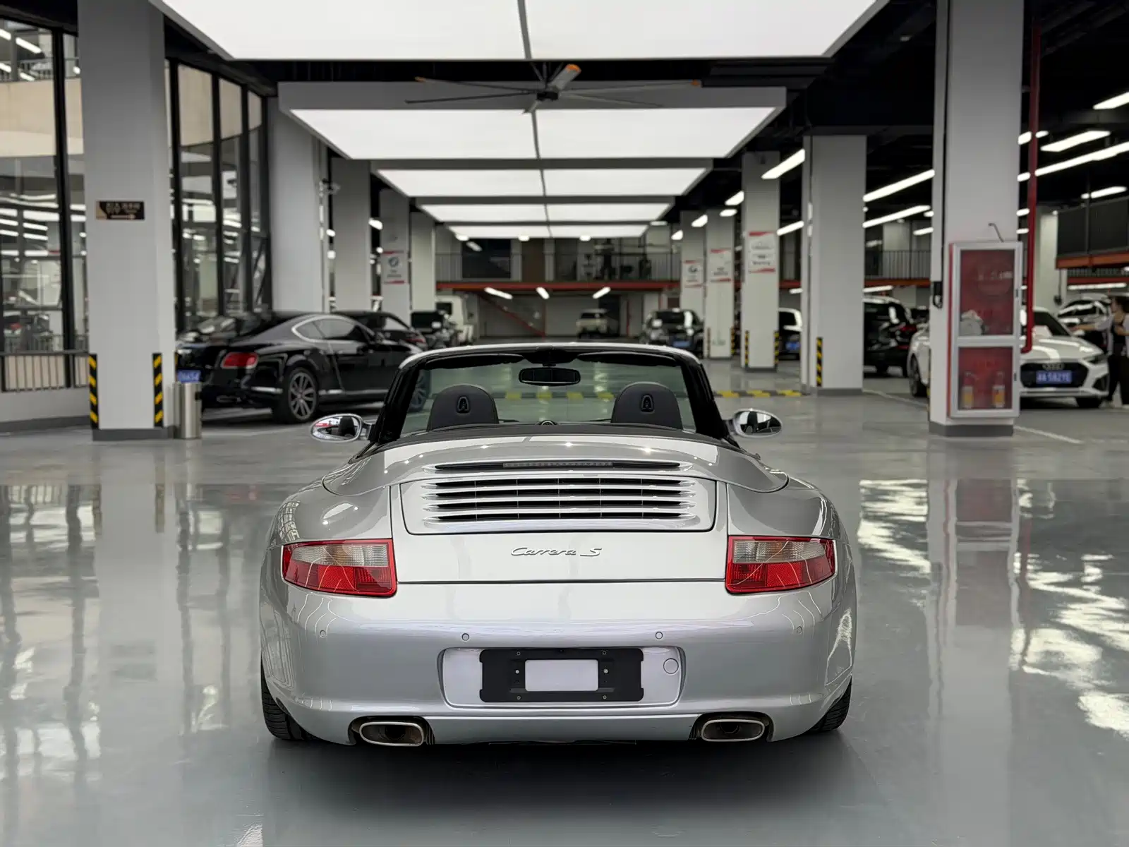 صورة 14 - Porsche 911