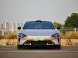 Photo 2 - Xiaomi SU7
