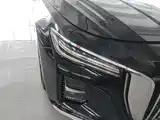 Фото 11 - Hongqi H5