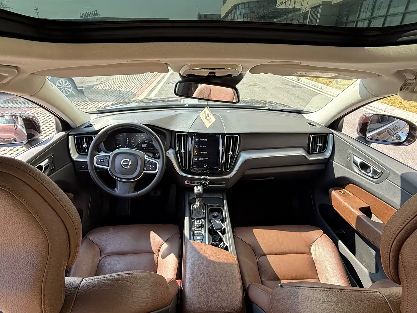 Фото 7 - Volvo XC60
