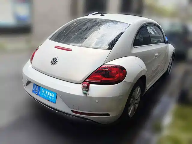 Volkswagen Beetle 2018 180TSI Easy Joy Edition — фото 2