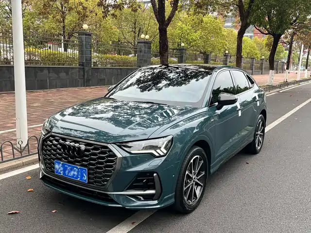  Audi Audi Q3 Sportback 2023 45 TFSI quattro Ice & Snow Sport Edition