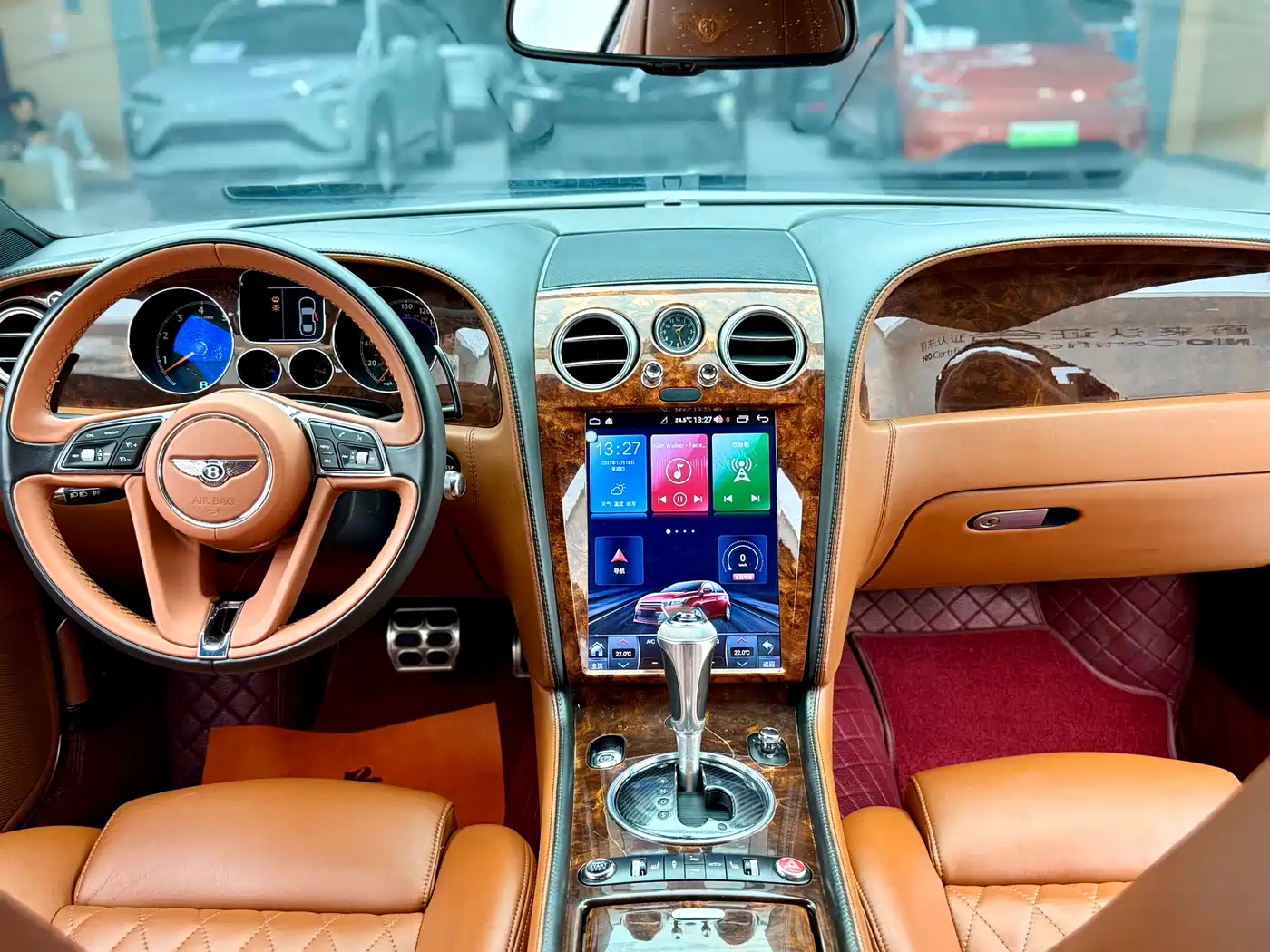 Bentley Continental фото 13