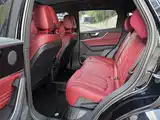 Photo 6 - Hongqi HS5