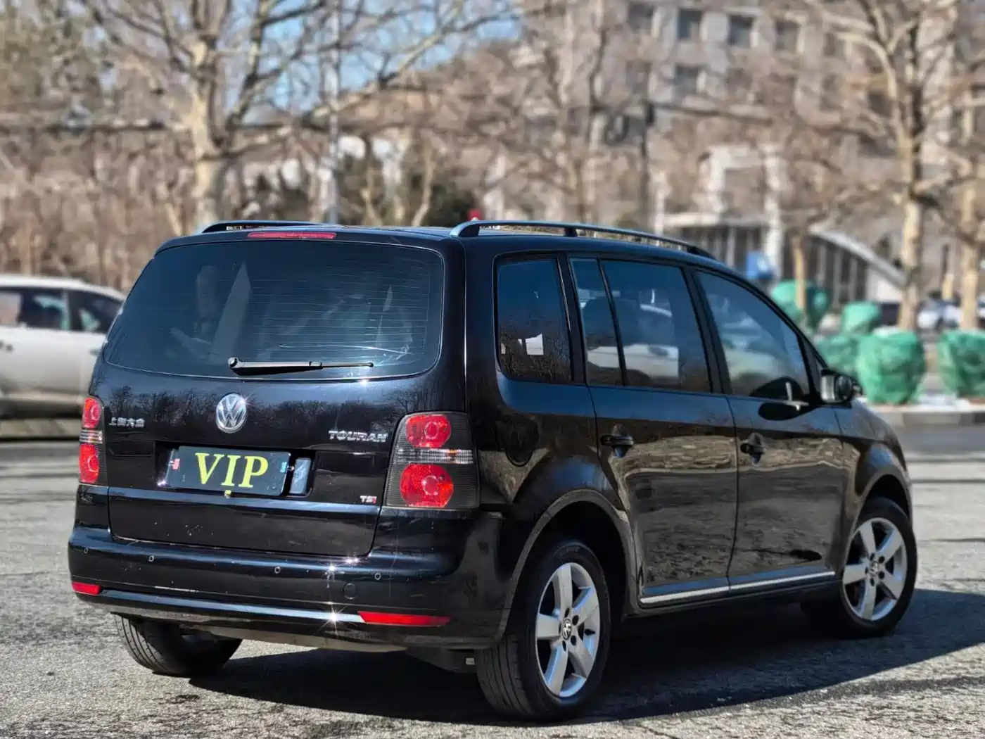 Volkswagen Touran 2013 1.4T DSG Comfort 5-seater фото 6