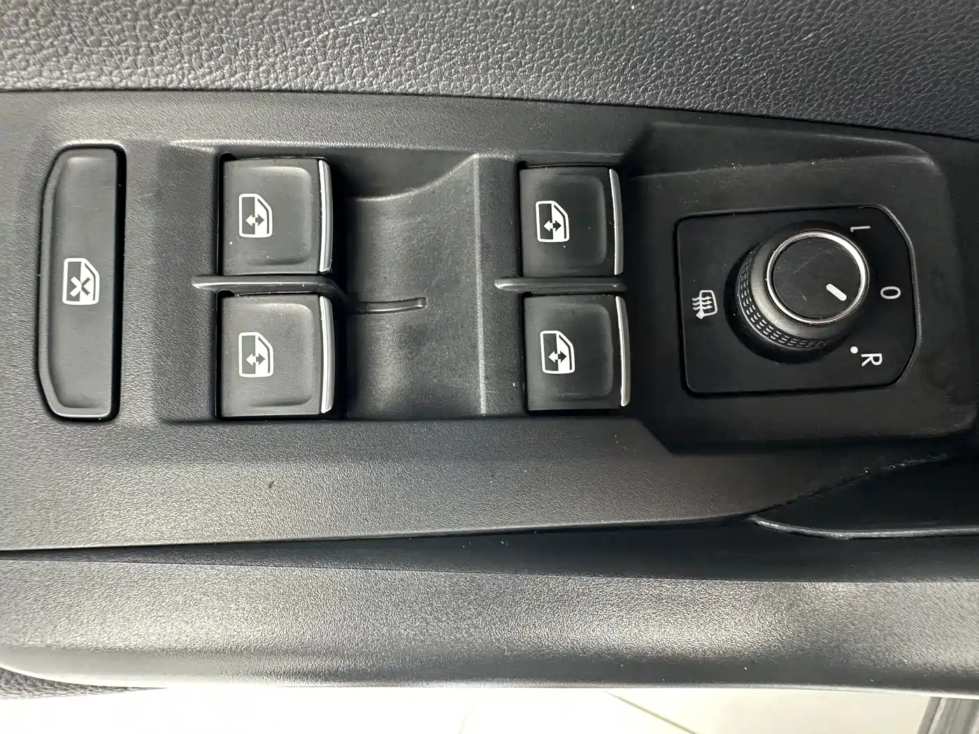 Volkswagen Tanying 2022 2021 1.5L Automatic Smart Connect Edition