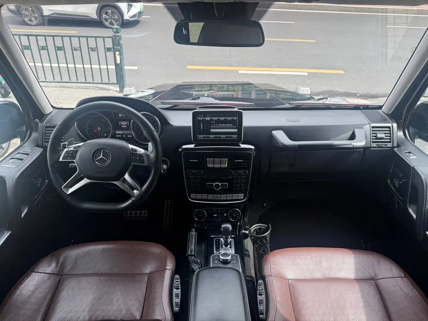 Photo 10 - Mercedes-Benz G-Class