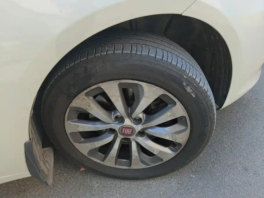 Fiat Viaggio 2014 2012 1.4T Manual Comfort Edition