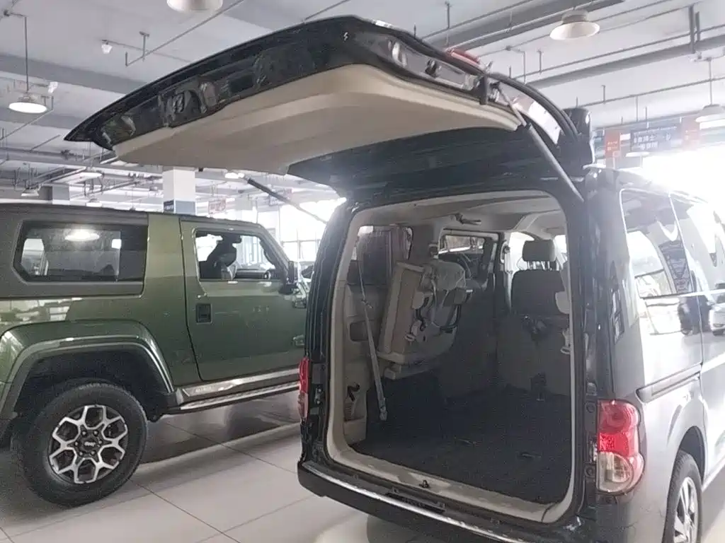 Nissan NV200 2018 2018 1.6L CVT Luxury Model