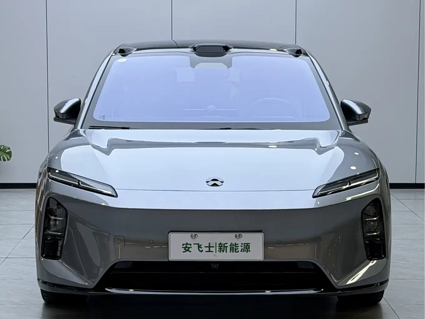 Фото 2 - NIO ET5T