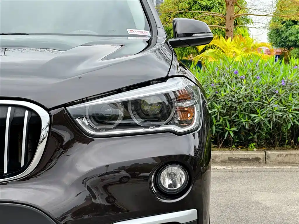 BMW X1 2019 sDrive18Li Premium Model фото 29