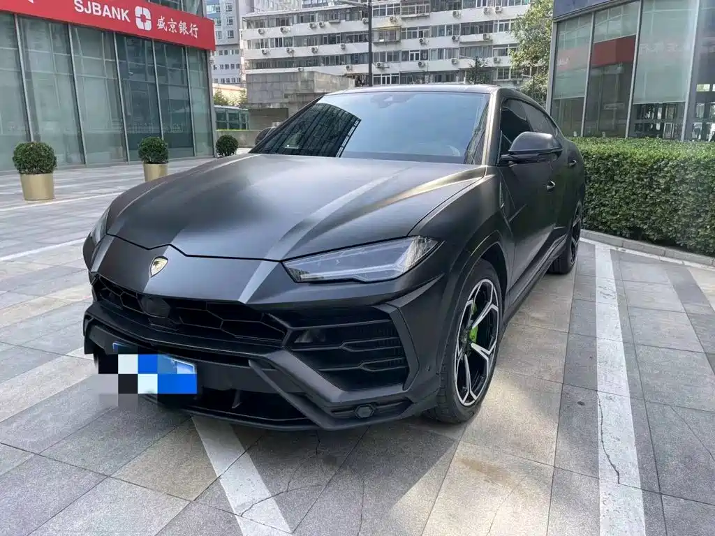Photo 1 - Lamborghini Urus