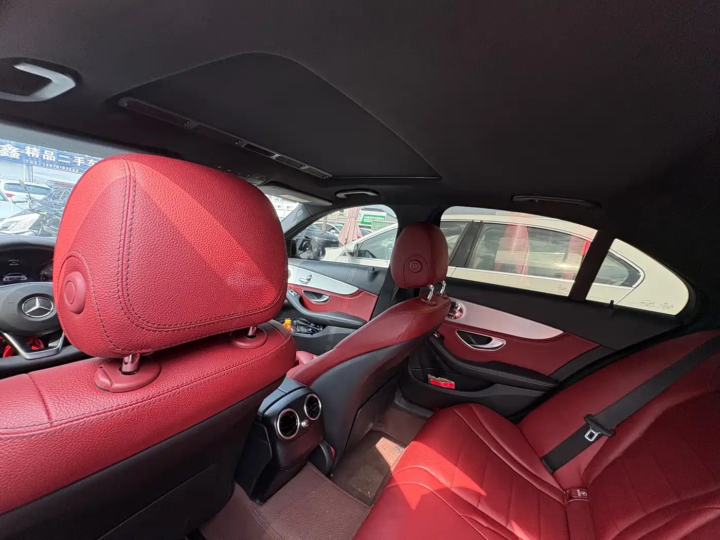 Фото 10 - Mercedes-Benz C-Class