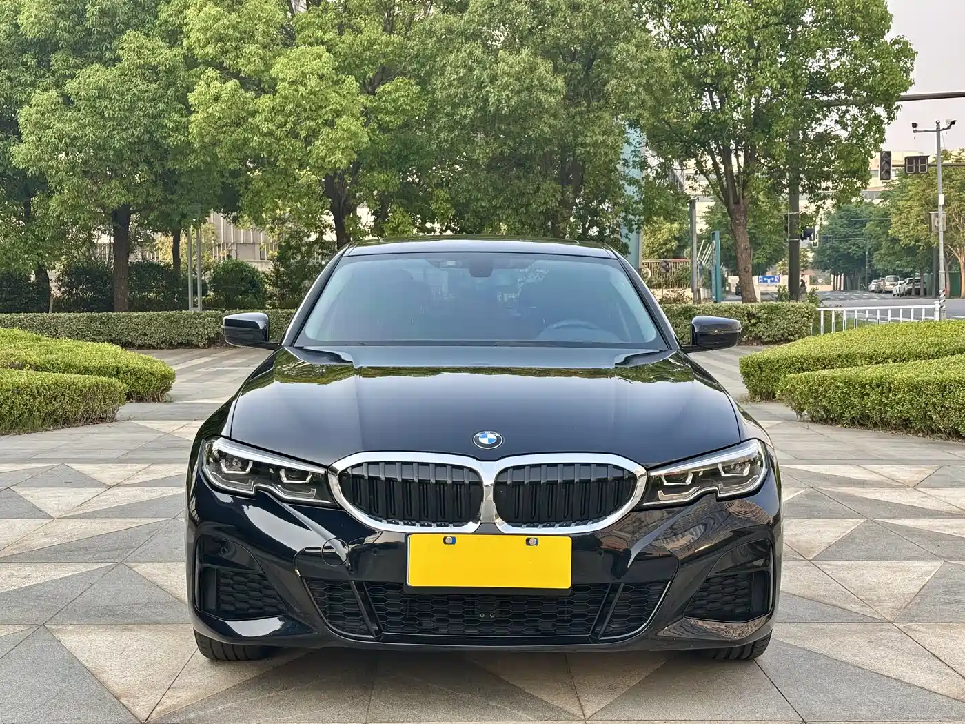 BMW 3-SERIES