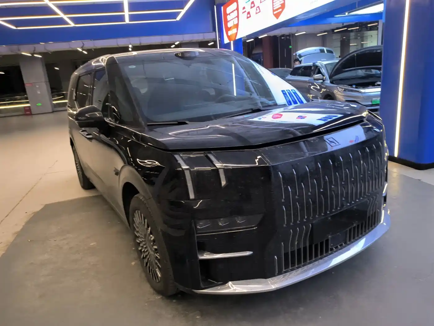 ZEEKR EXTREME KRYPTON 009