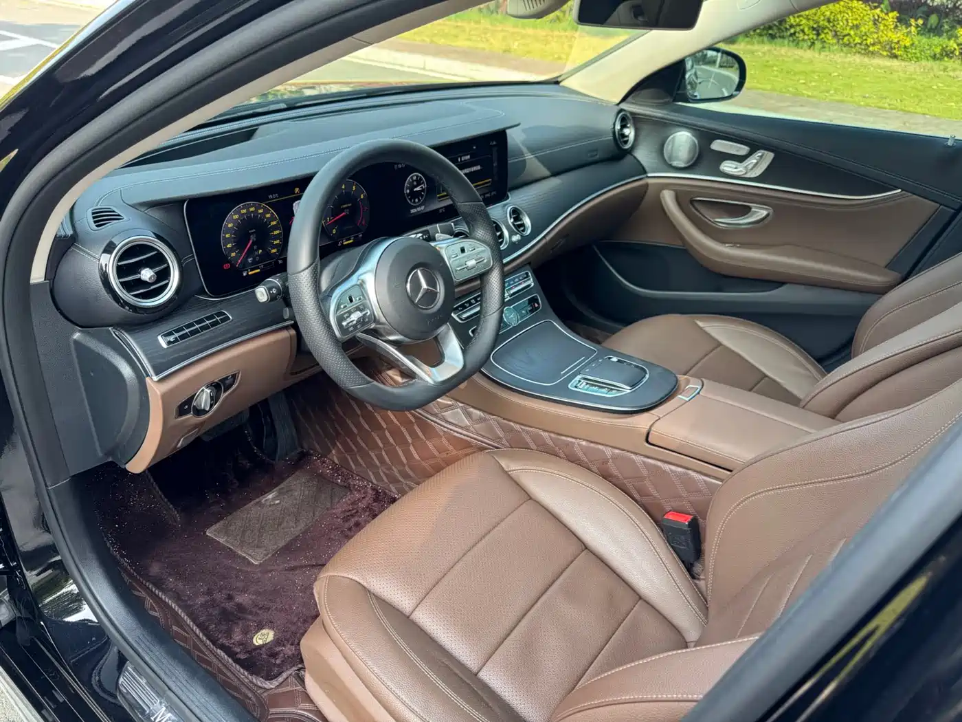 Mercedes-Benz E-Class 2020 Facelift E 300 L Sport Exclusive фото 4