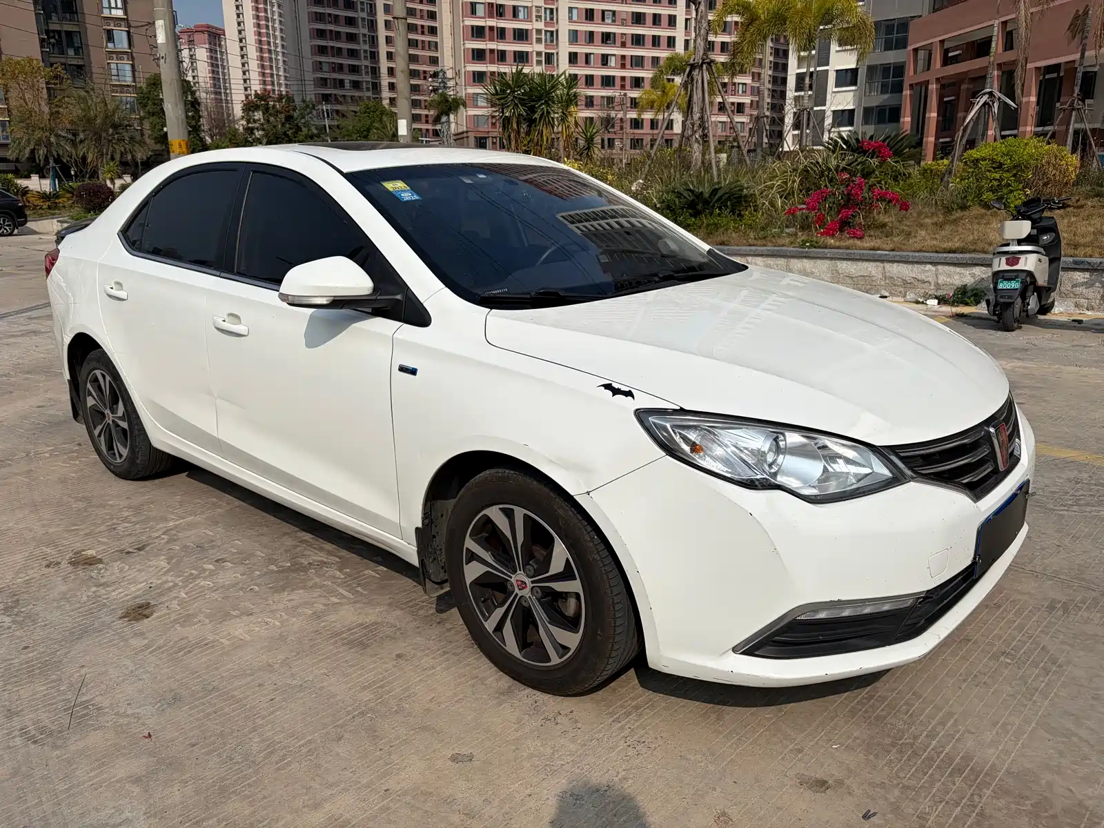 Фото 3 - Roewe 360