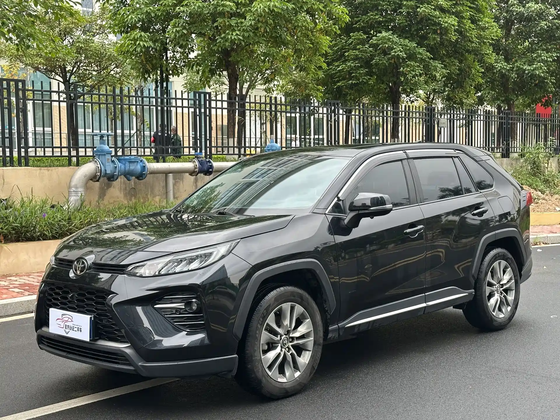 Фото 1 - Toyota Wildlander