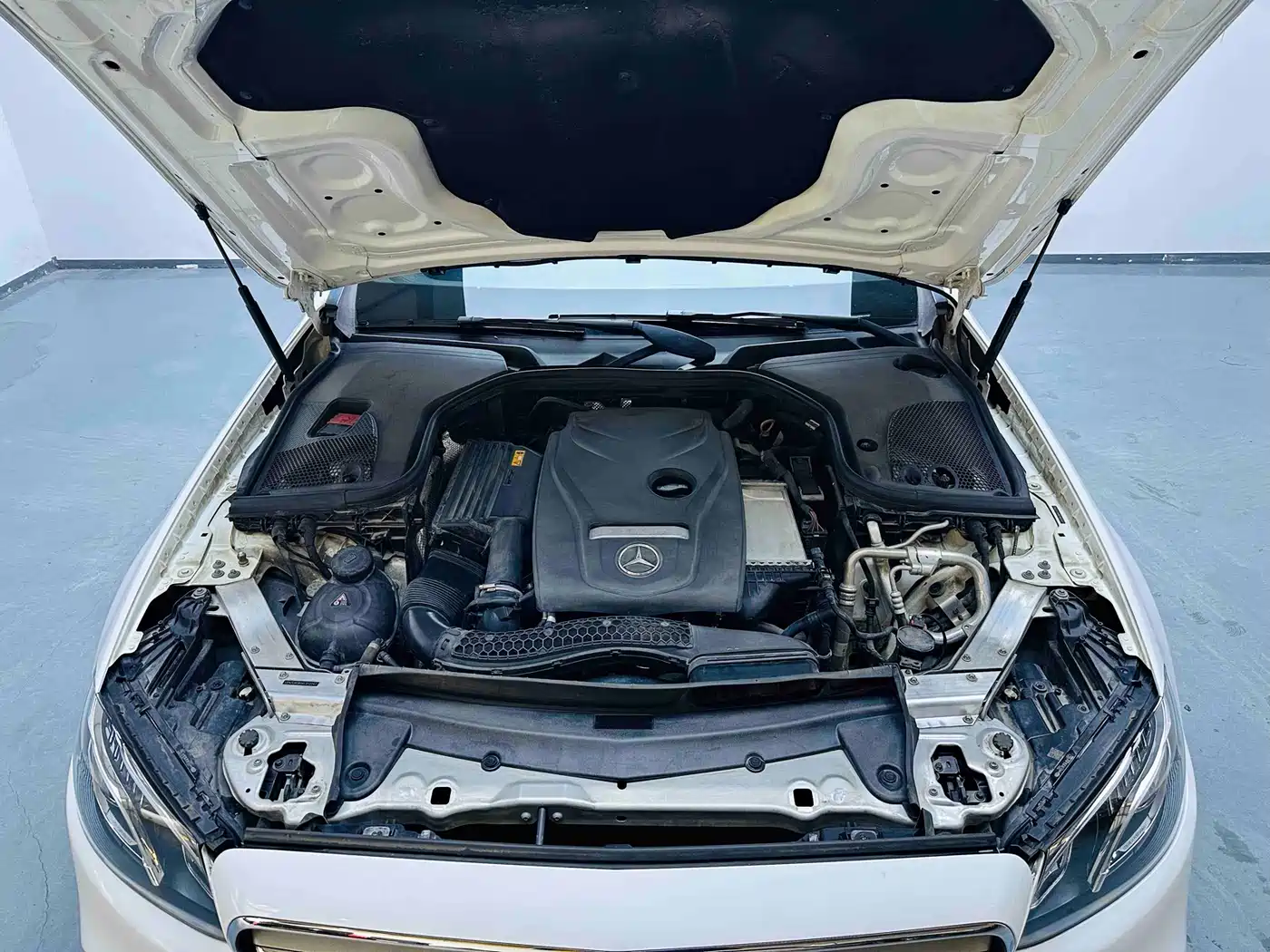 Mercedes-Benz E-Class 2019 E 200 L Sport фото 11