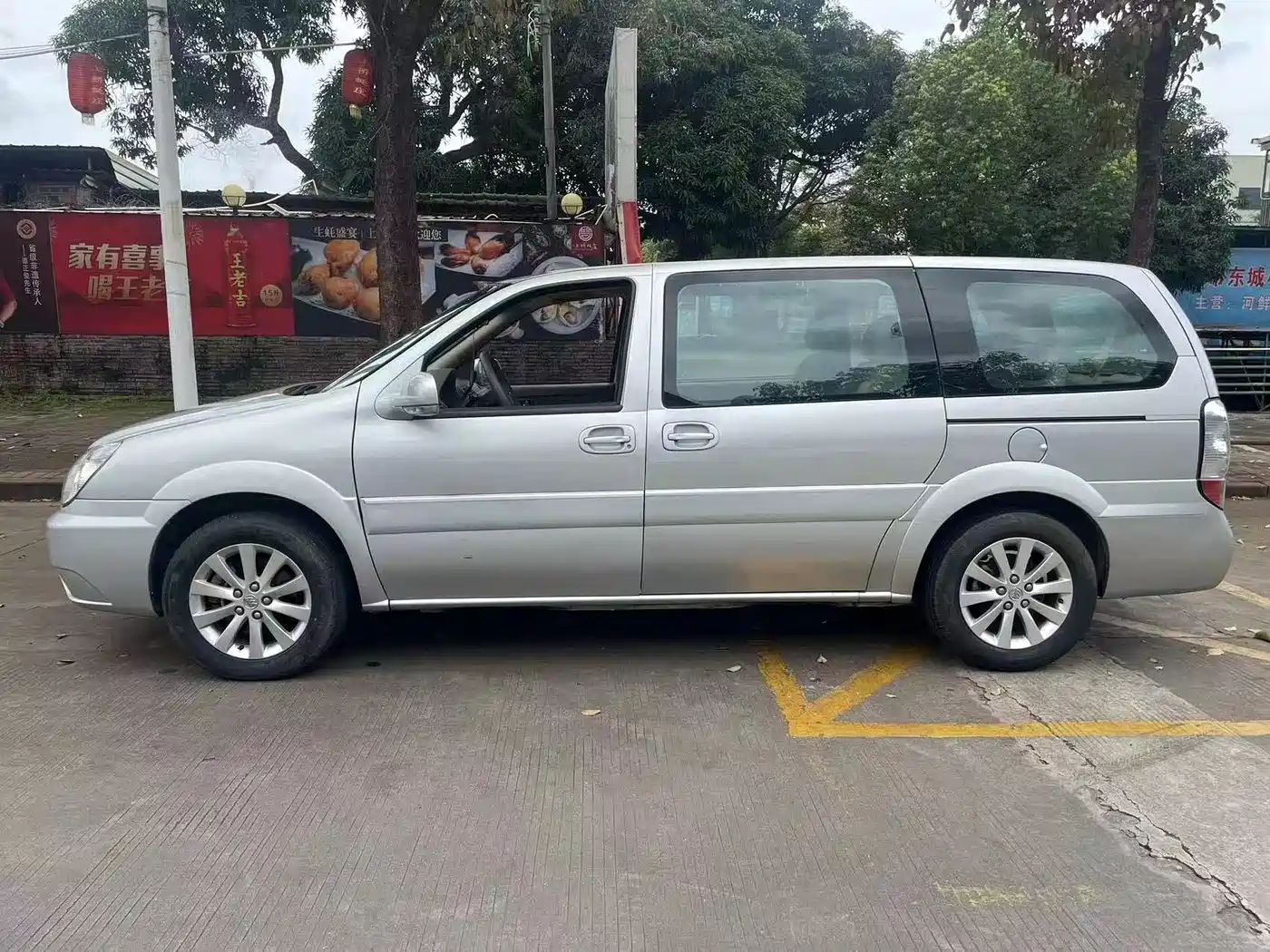 Buick GL8 2013 2.4L Classic фото 8
