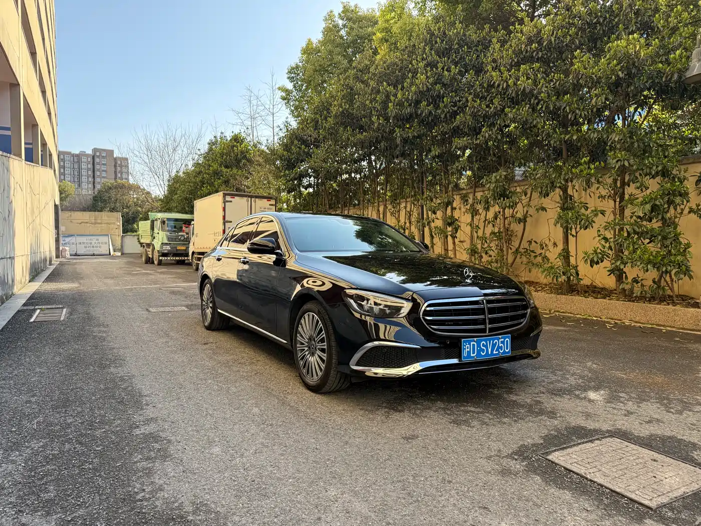 Mercedes-Benz E-Class 2023 E 300 L Luxury фото 3