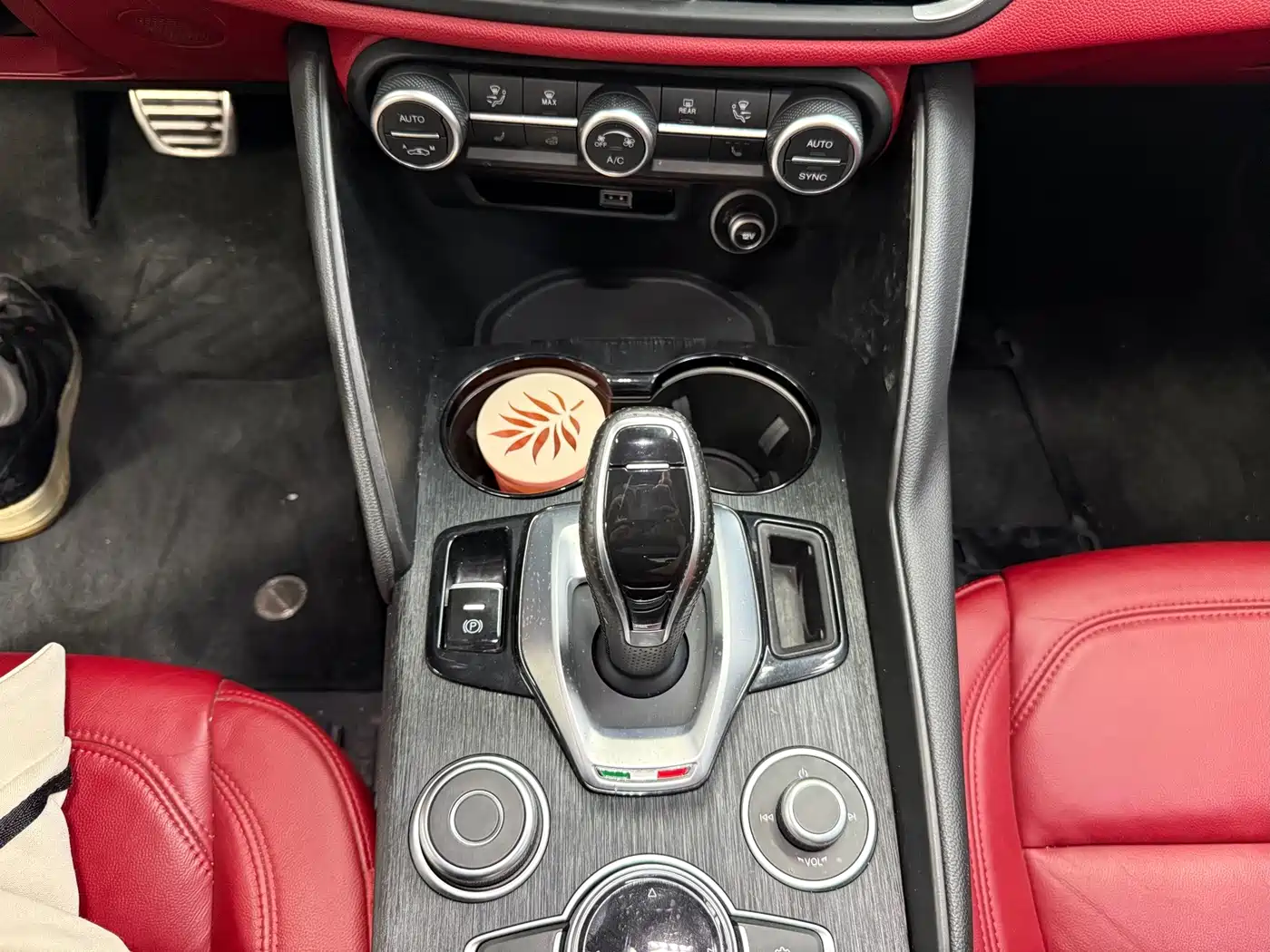 Alfa Romeo Giulia 2020 2020 2.0T 280HP Luxury Edition