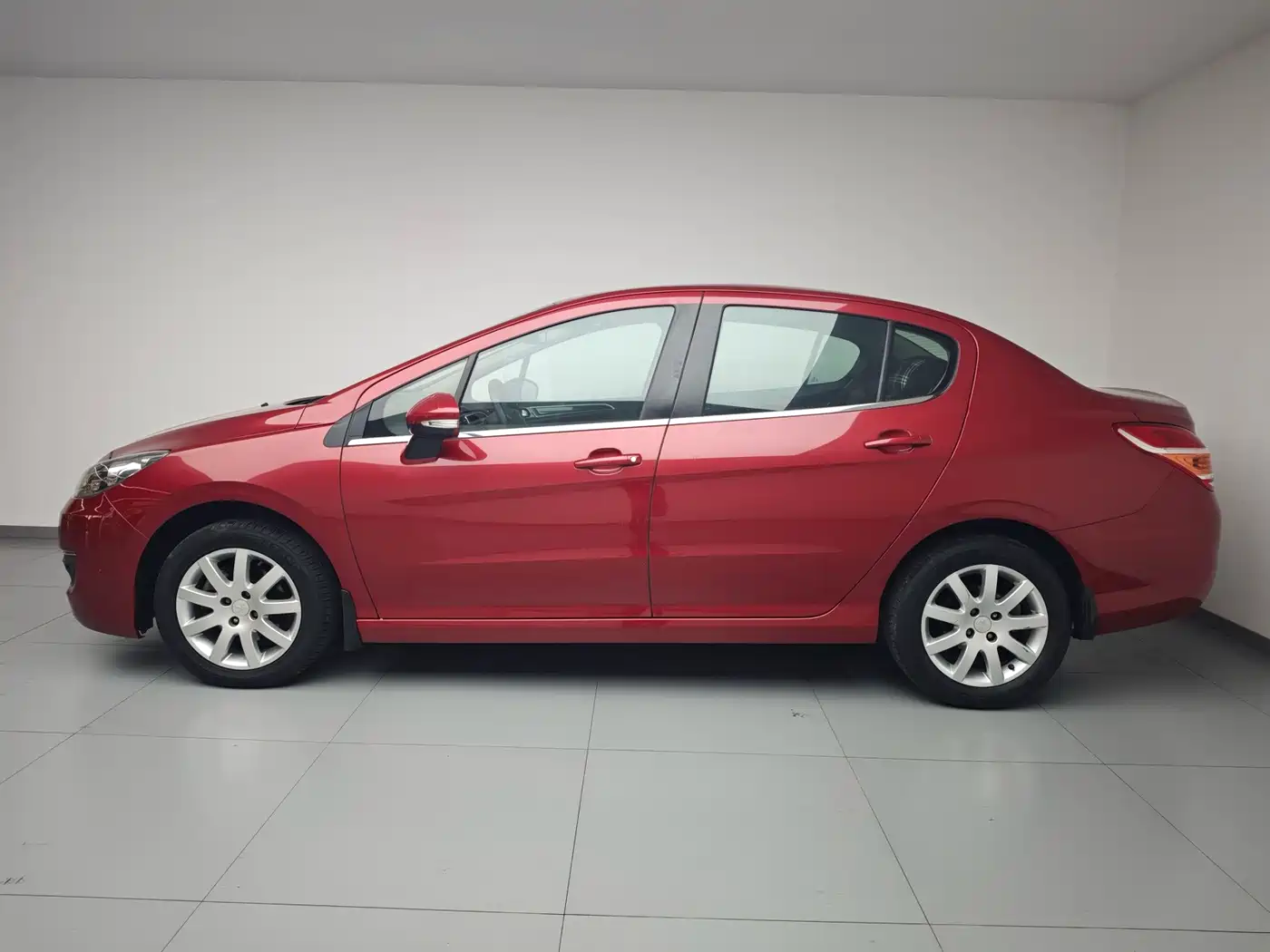 Peugeot 308 2014 2014 Model Joy Edition Classic 1.6L Automatic Trend Style