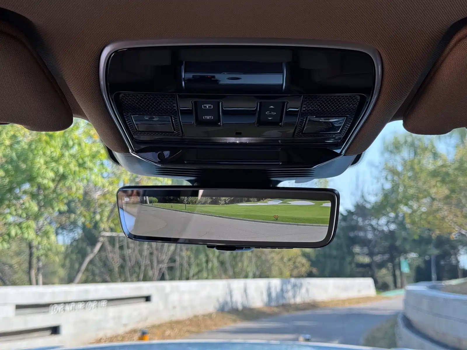 Фото 23 - Land Rover Range Rover
