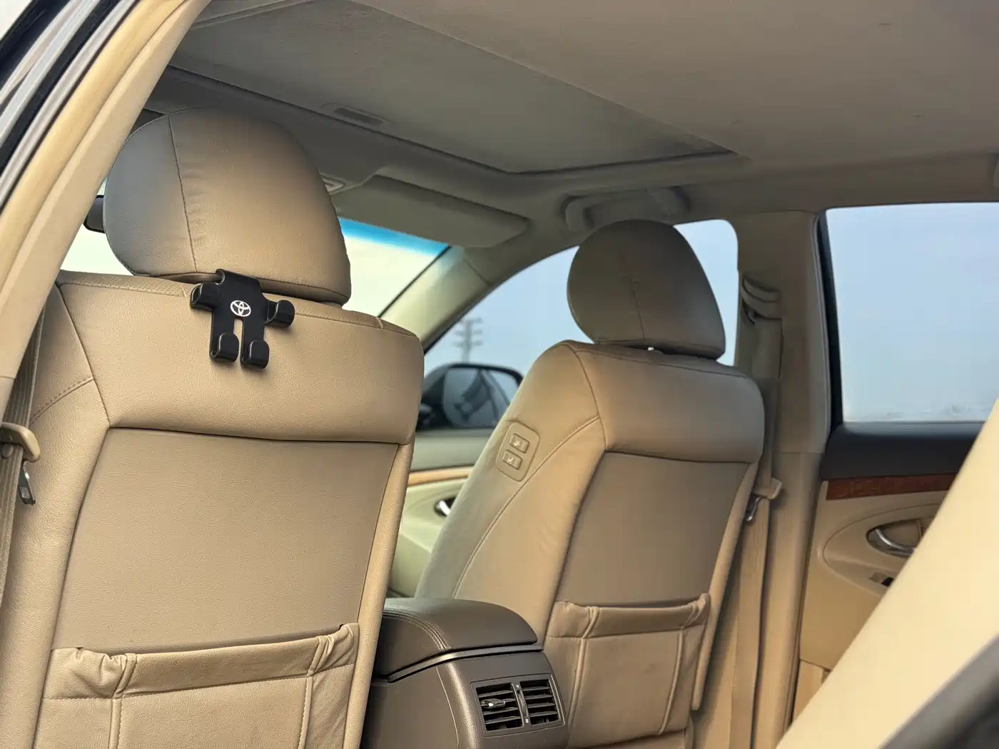 Toyota Camry 2011 240G Classic Anniversary Edition фото 9