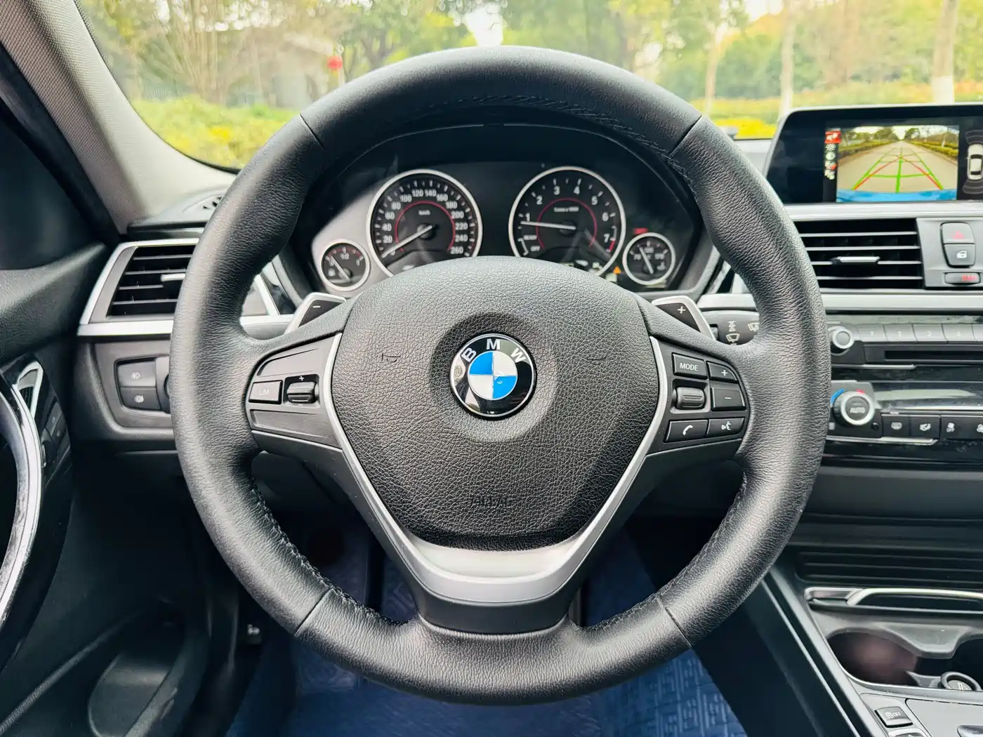 BMW 3 Series 2017 320Li M Sport фото 9