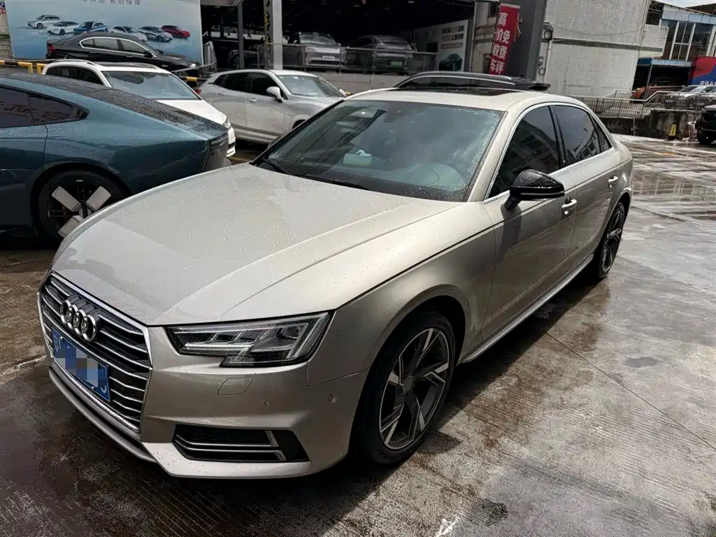 Audi A4L 2017 40 TFSI Fashion Edition