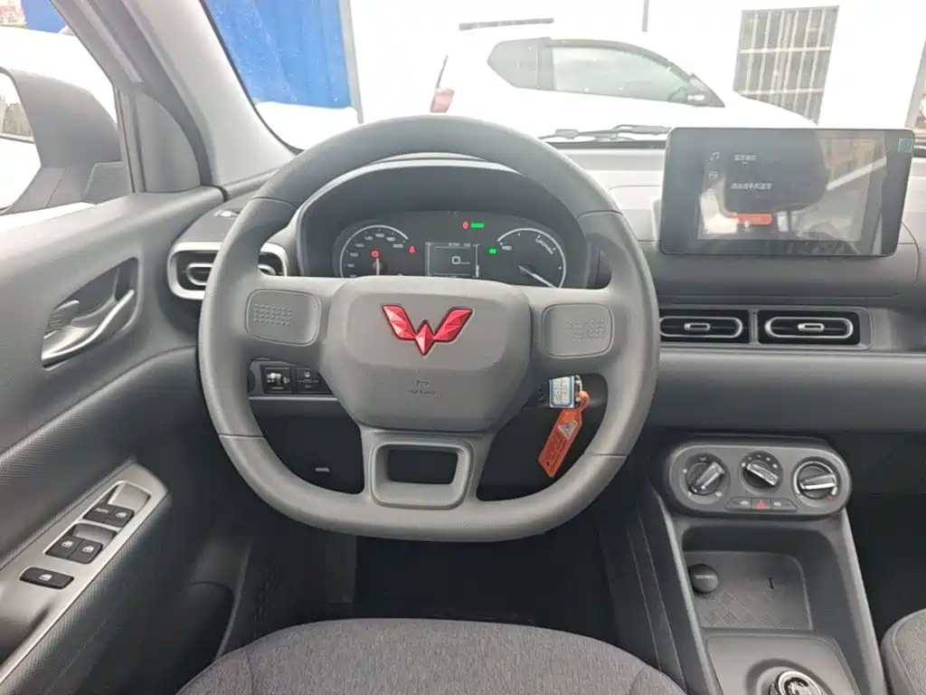 Фото 11 - Wuling Motors Wuling Hongguang New Energy