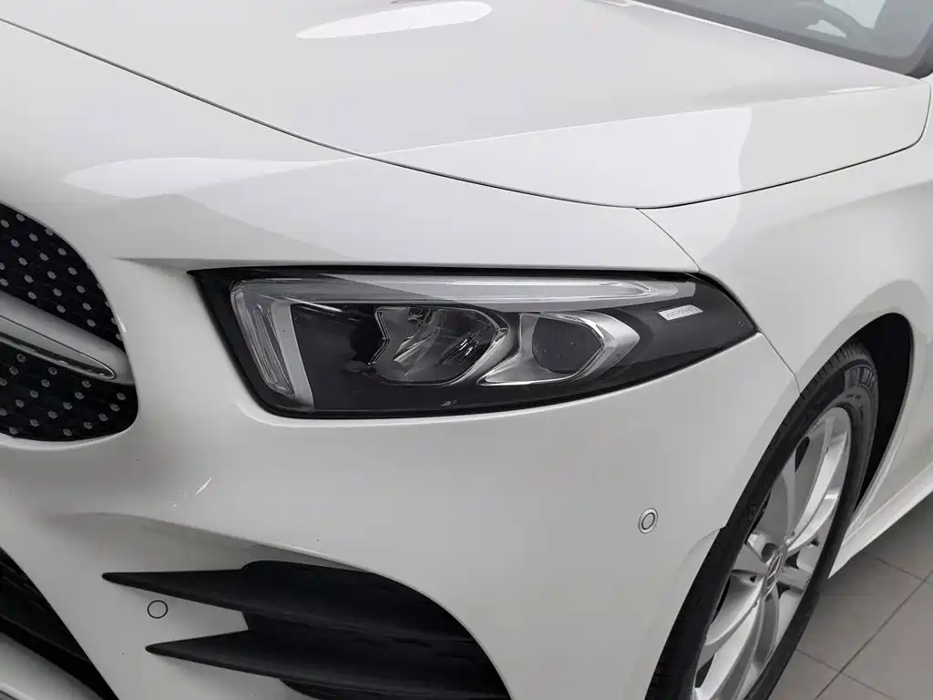 Фото 7 - Mercedes-Benz A-Class