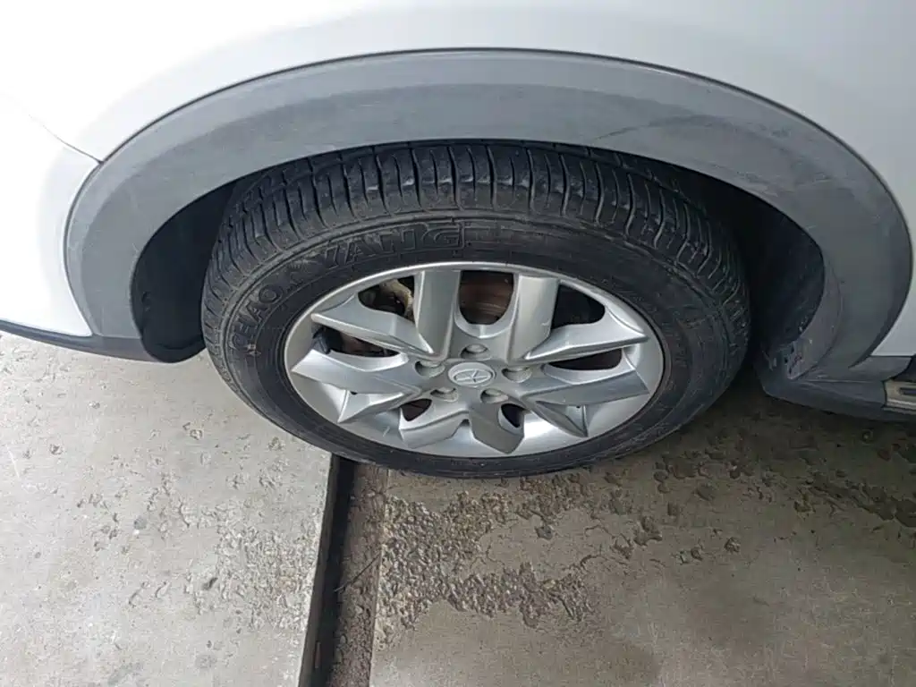 JAC Motors Refine S3 2015 2014 1.5L CVT Luxury Smart