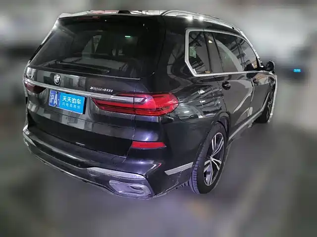 BMW X7 2019 xDrive40i Exclusive M Sport Package — фото 2