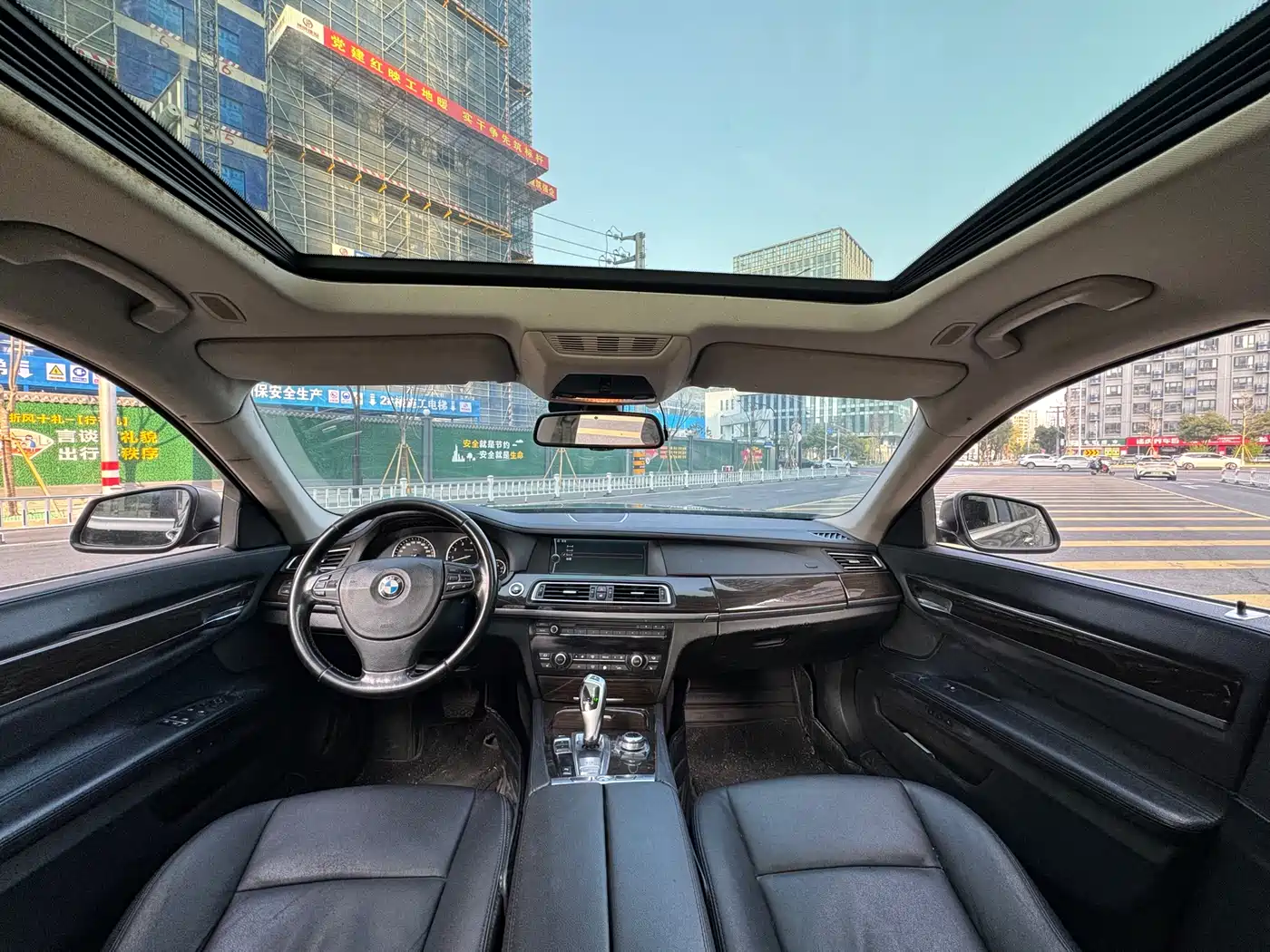 BMW 7 Series 2011 740Li Steinway Limited Edition фото 8